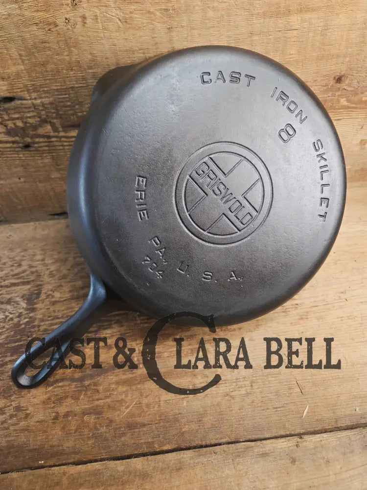 Gorgeous 1930’s Griswold #8 Cast Iron Skillet with Large Block Logo 704 Skillet