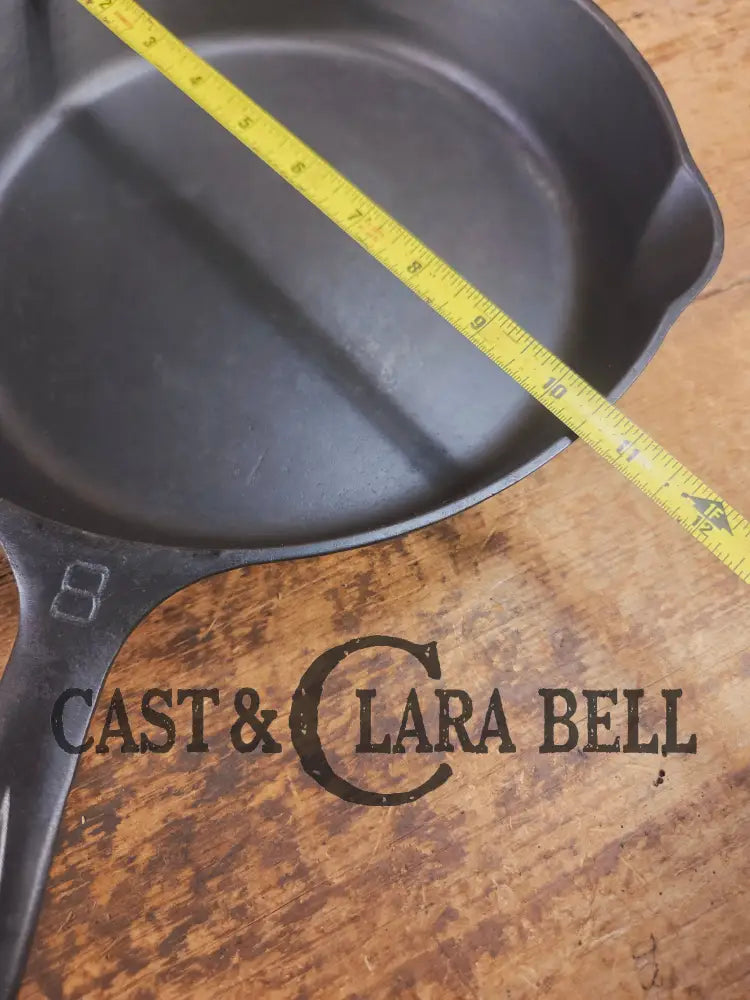 Gorgeous. 1930’s Griswold #8 Cast Iron Skillet with Large Block Logo 704 Skillet