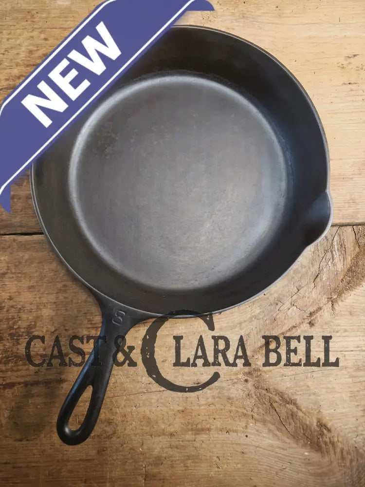 Gorgeous 1930’s Griswold #8 Cast Iron Skillet with Large Block Logo 704 Skillet