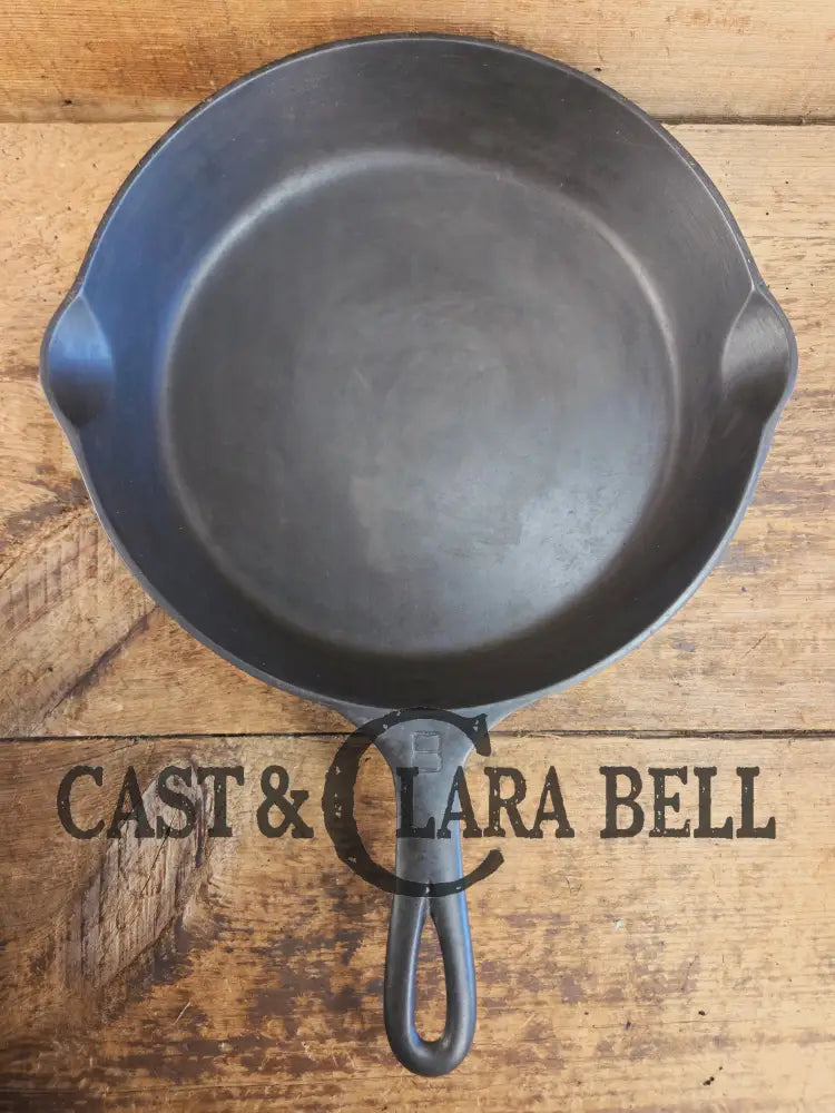 Gorgeous 1930’s Griswold #8 Cast Iron Skillet with Large Block Logo 704 C Skillet