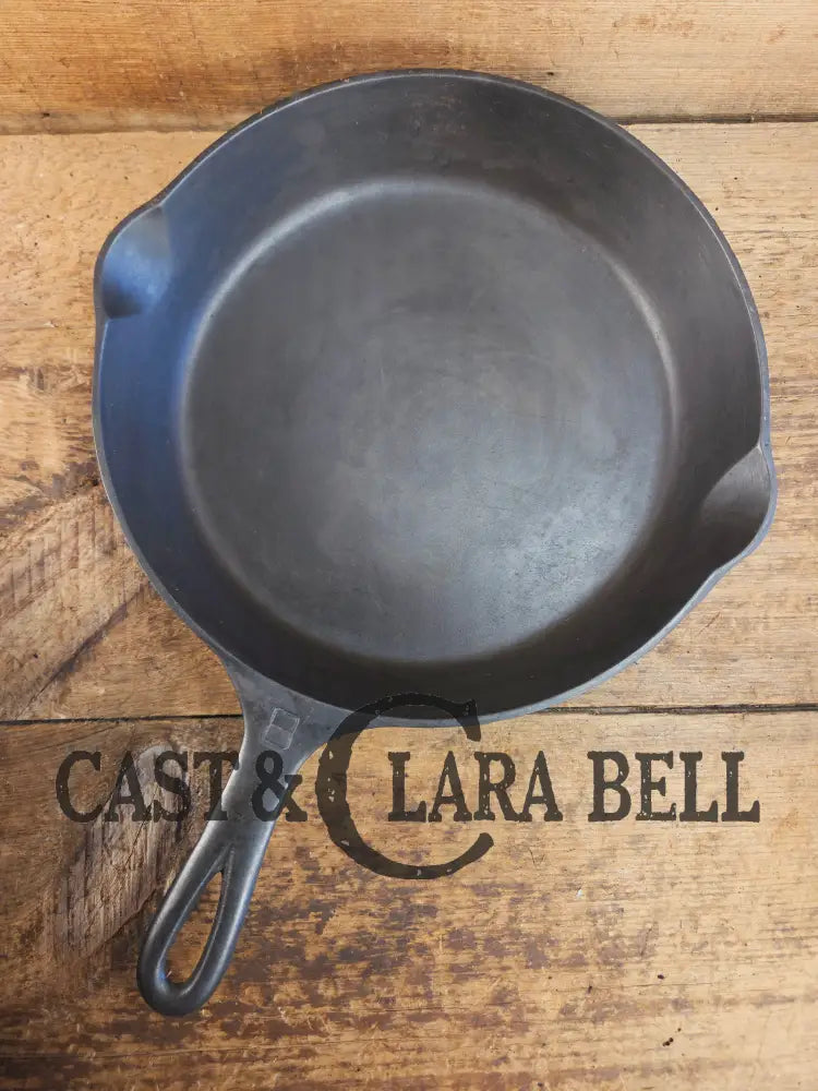 Gorgeous 1930’s Griswold #8 Cast Iron Skillet with Large Block Logo 704 C Skillet