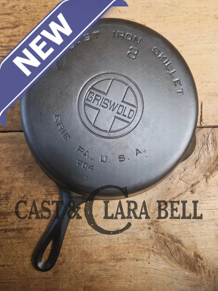 Gorgeous. 1930’s Griswold #8 Cast Iron Skillet with Large Block Logo 704 D Skillet
