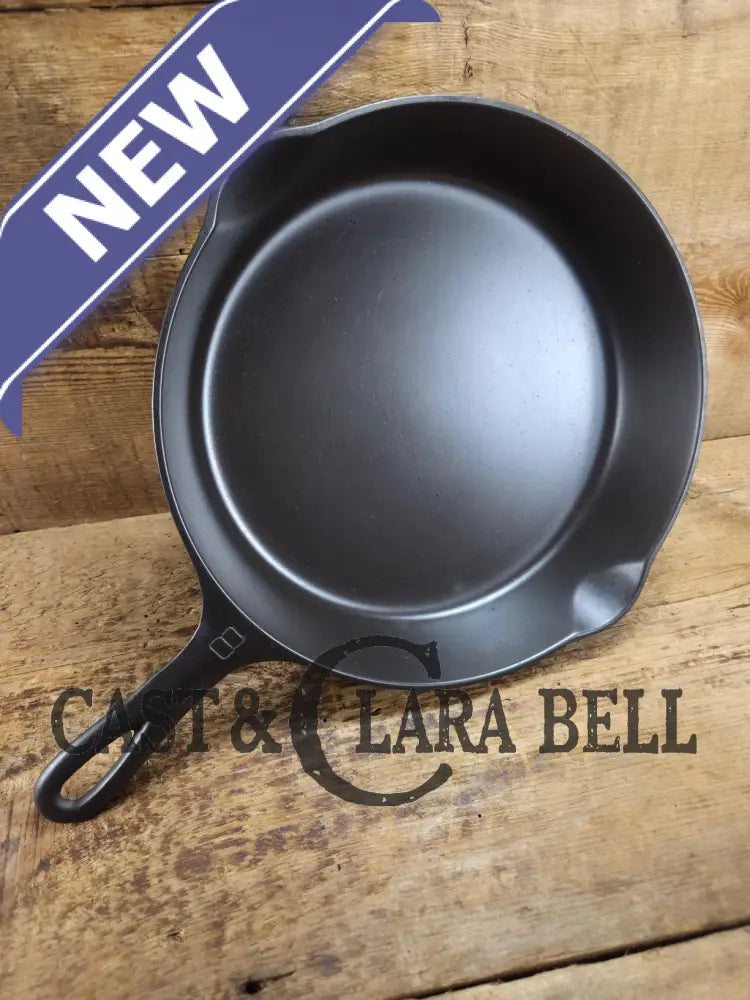 Gorgeous 1930’s Griswold #8 Cast Iron Skillet with Large Block Logo 704 K Skillet