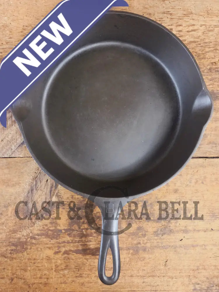 Gorgeous 1930βs Griswold #8 Cast Iron Skillet with Large Block Logo 704 K - Skillet
