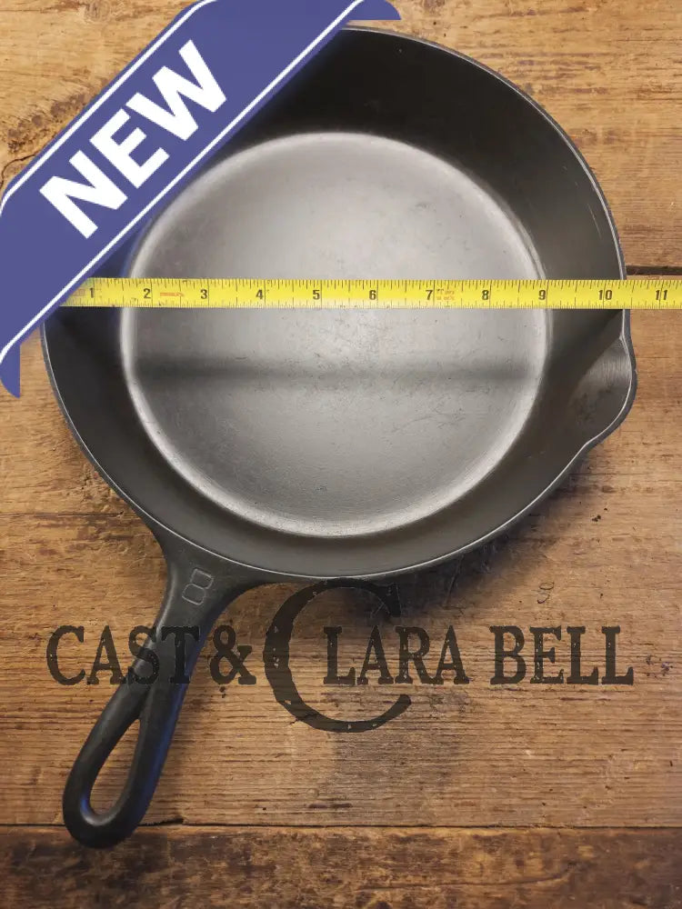 Gorgeous 1930’s Griswold #8 Cast Iron Skillet with Large Block Logo 704 W Skillet