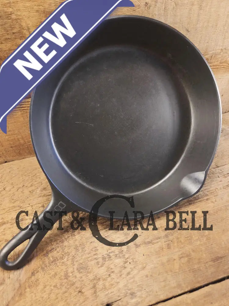 Gorgeous 1930’s Griswold #8 Cast Iron Skillet with Large Block Logo 704 W Skillet
