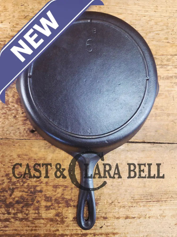 Gorgeous 1940’s Lodge #6 Skillet with 3-Notch Heat Ring. Perfect for the whole family perfect for sauté and sides