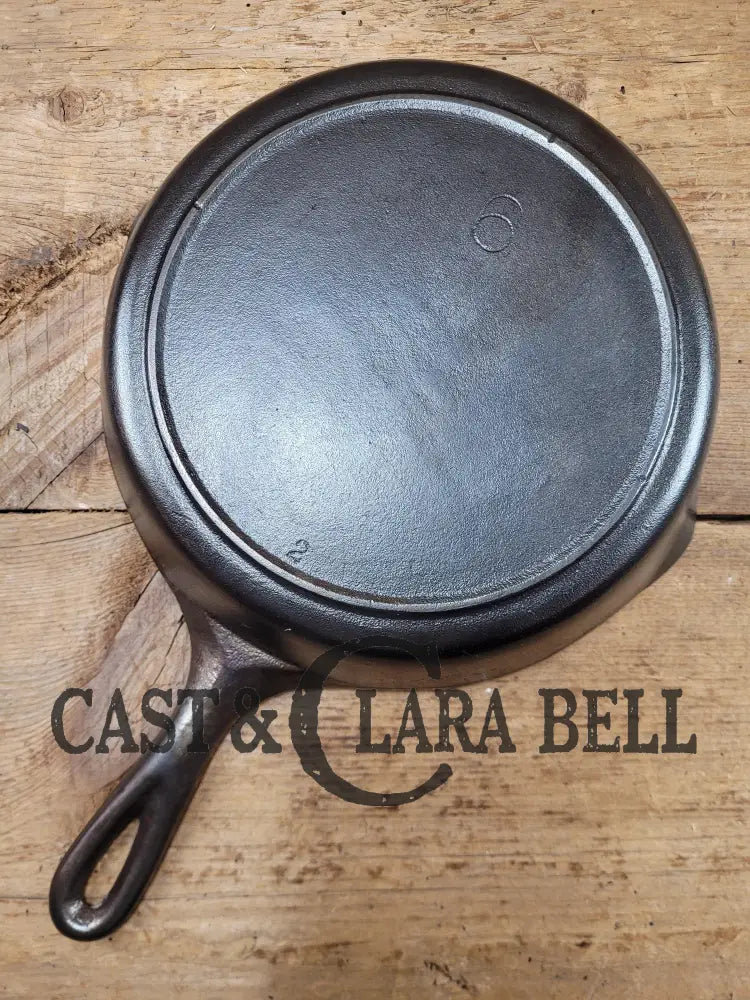 Gorgeous 1940’S Lodge #6 Skillet With 3-Notch Heat Ring. Perfect For The Whole Family Perfect