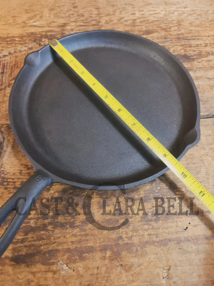 Gorgeous and harder to find Martin Stove & Range No. 8 Skillet Griddle with early Block Logo. Versatile restored and