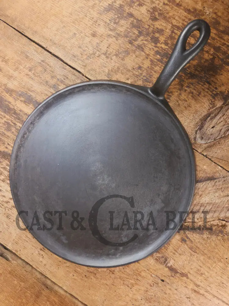 Gorgeous and not often seen #9 Puritan round griddle by Griswold. Perfect for everyday pancakes grilled cheese or oven