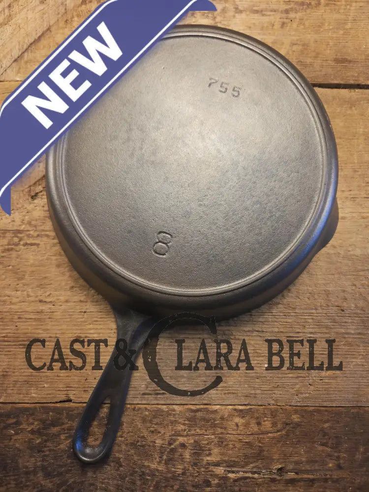 Gorgeous and unique! 1930’s era Griswold #8 Cast Iron Skillet with Heat Ring 755. Similar to the Victor design. Great