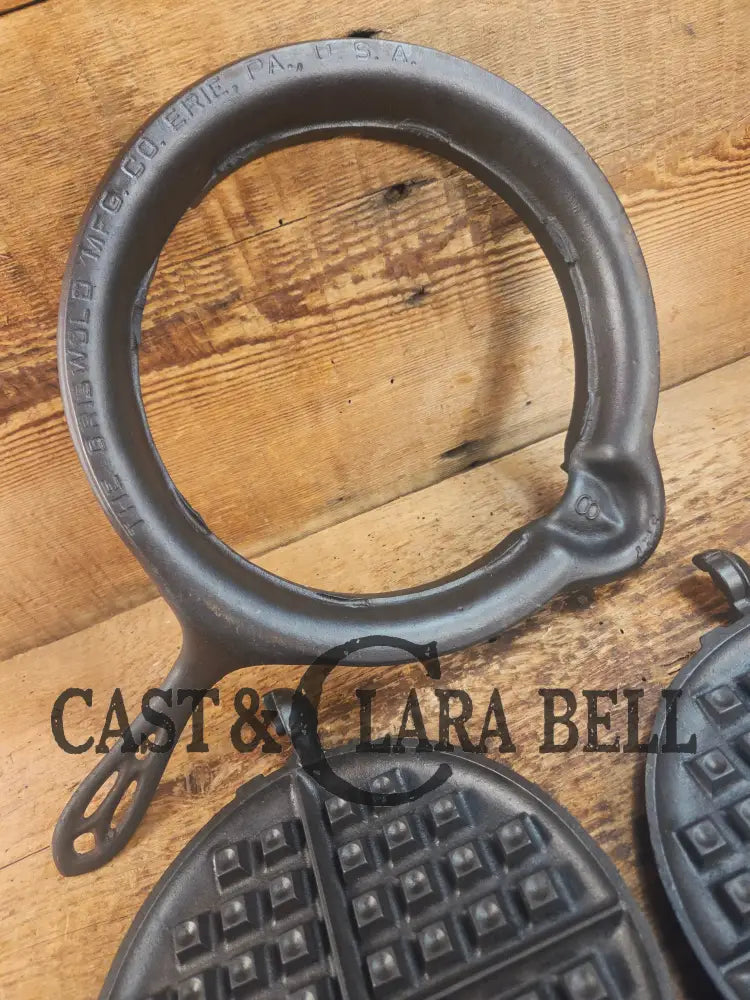 GORGEOUS! Awesome 1920βs Slant Log Griswold #8 Waffle Iron 314/313 with Fully marked Base 327. Ready to make crispy