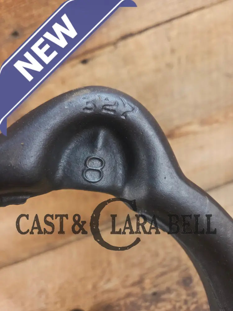 GORGEOUS! Awesome 1920βs Slant Log Griswold #8 Waffle Iron 314/313 with Fully marked Base 327. Ready to make crispy