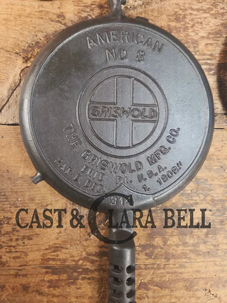 GORGEOUS! Awesome 1920βs Slant Log Griswold #8 Waffle Iron 314/313 with Fully marked Base 327. Ready to make crispy