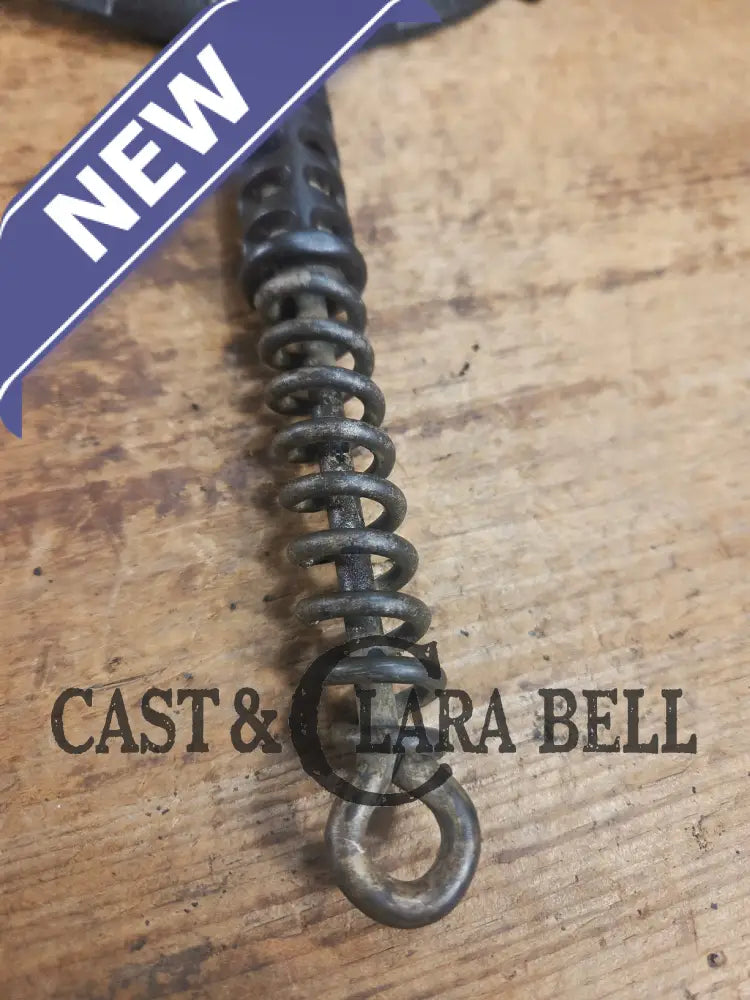 GORGEOUS! Awesome 1920βs Slant Log Griswold #8 Waffle Iron 314/313 with Fully marked Base 327. Ready to make crispy