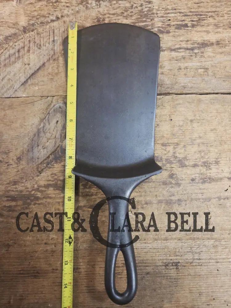 Gorgeous custom made Wagner Cast Iron Skillet Spatula. From an 1800’s ’Double arc’ Wagner Skillet. AMAZING craftmanship