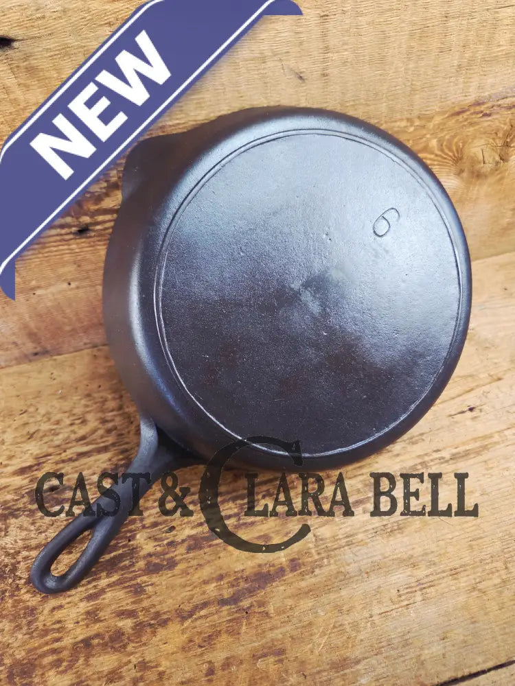 Gorgeous Early 1900’s Lodge #6 Skillet with Single Notch Heat Ring with ’I’ makers mark. Not an easy one to find.