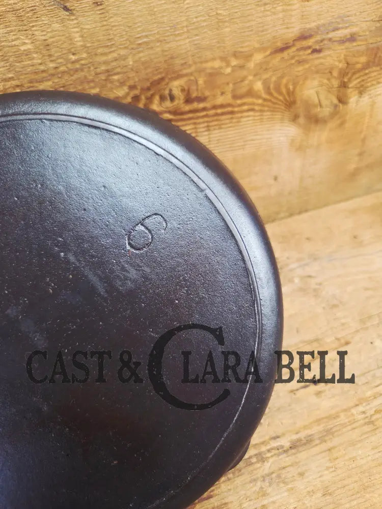 Gorgeous Early 1900’s Lodge #6 Skillet with Single Notch Heat Ring with ’I’ makers mark. Not an easy one to find.