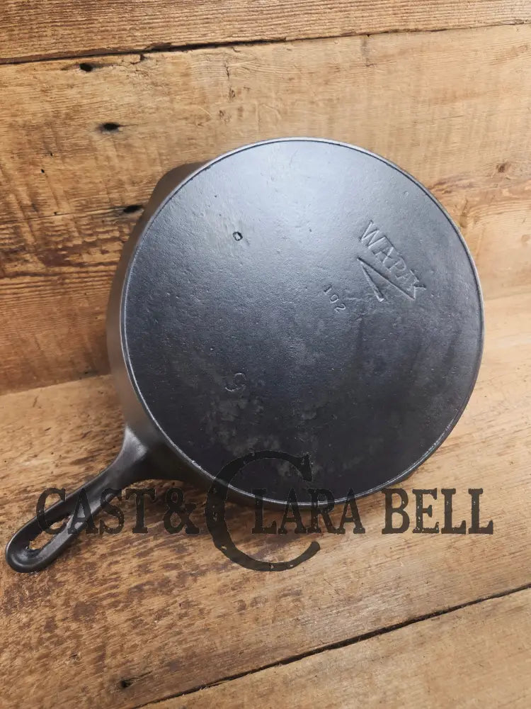 Gorgeous early 1900’s Wapak #9 (#102) cast iron skillet. Made with Erie pattern restored and Ready to Use! Skillet