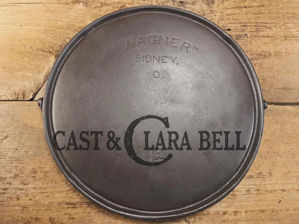 Gorgeous Griddle! Hard to Find early 1900’s Wagner ’Arc’ Logo #12 Bailed. Awesome daily user and in mint condition.