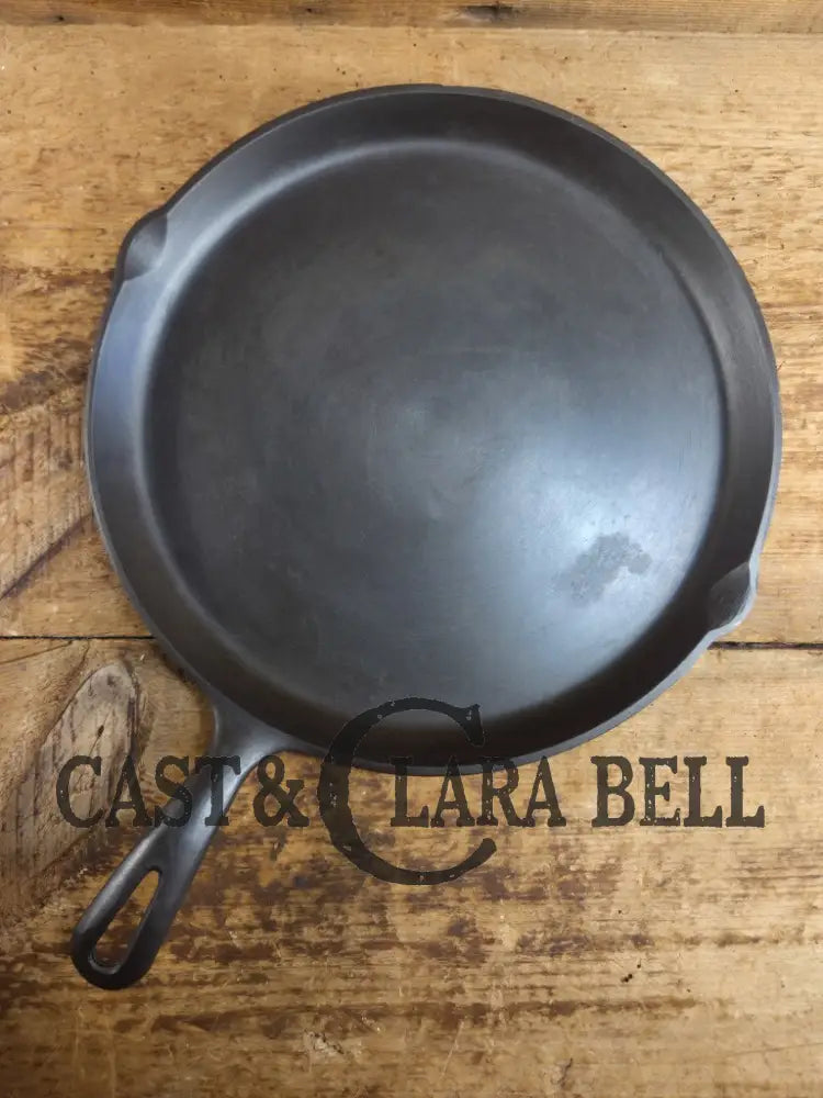 GORGEOUS. Griswold #109 Cast Iron Skillet Griddle with Small Block Logo 202 Bakeware