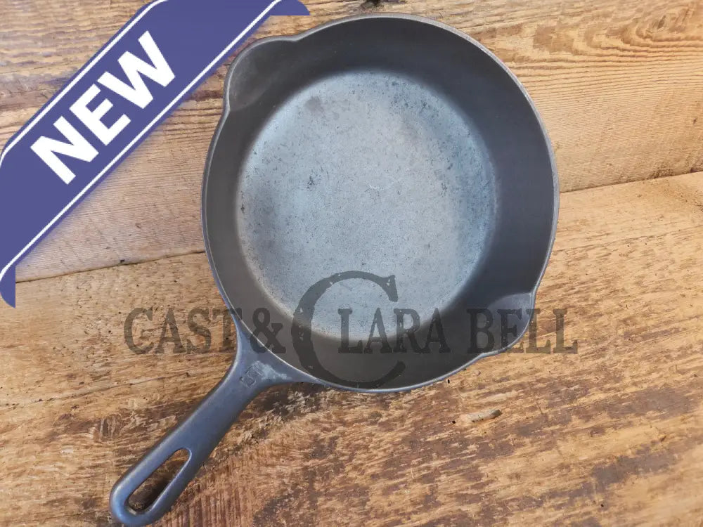 Gorgeous! Griswold No. 5 Cast Iron Skillet with Small Block Logo and Smooth Bottom 724 - Skillet