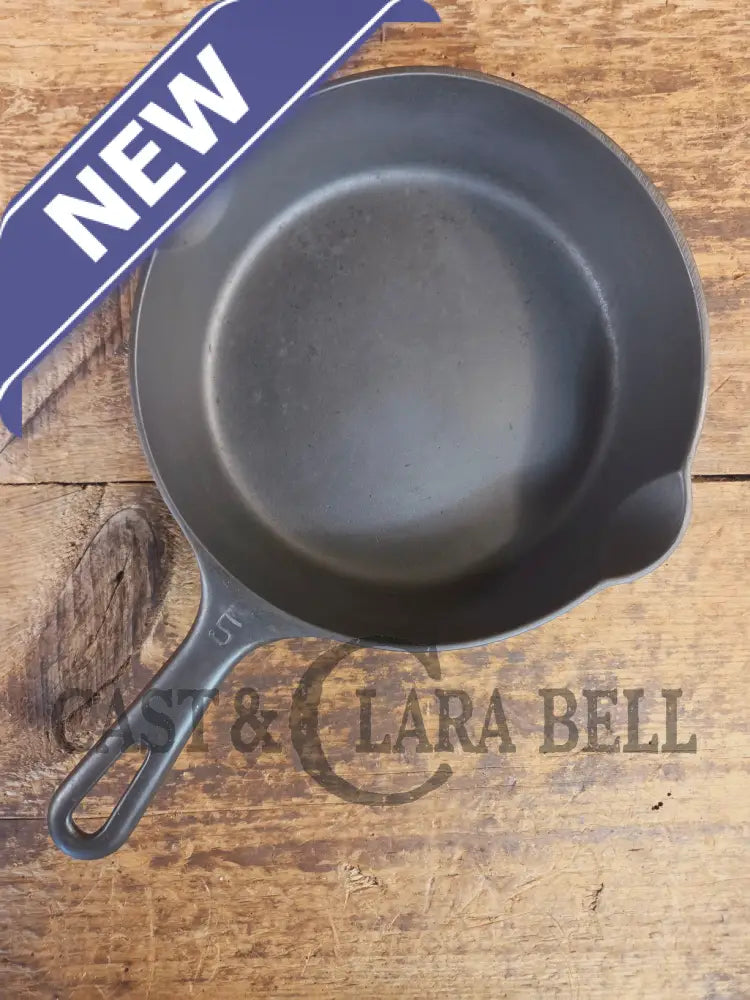 Gorgeous! Griswold No. 5 Cast Iron Skillet with Small Block Logo and Smooth Bottom 724 - Skillet