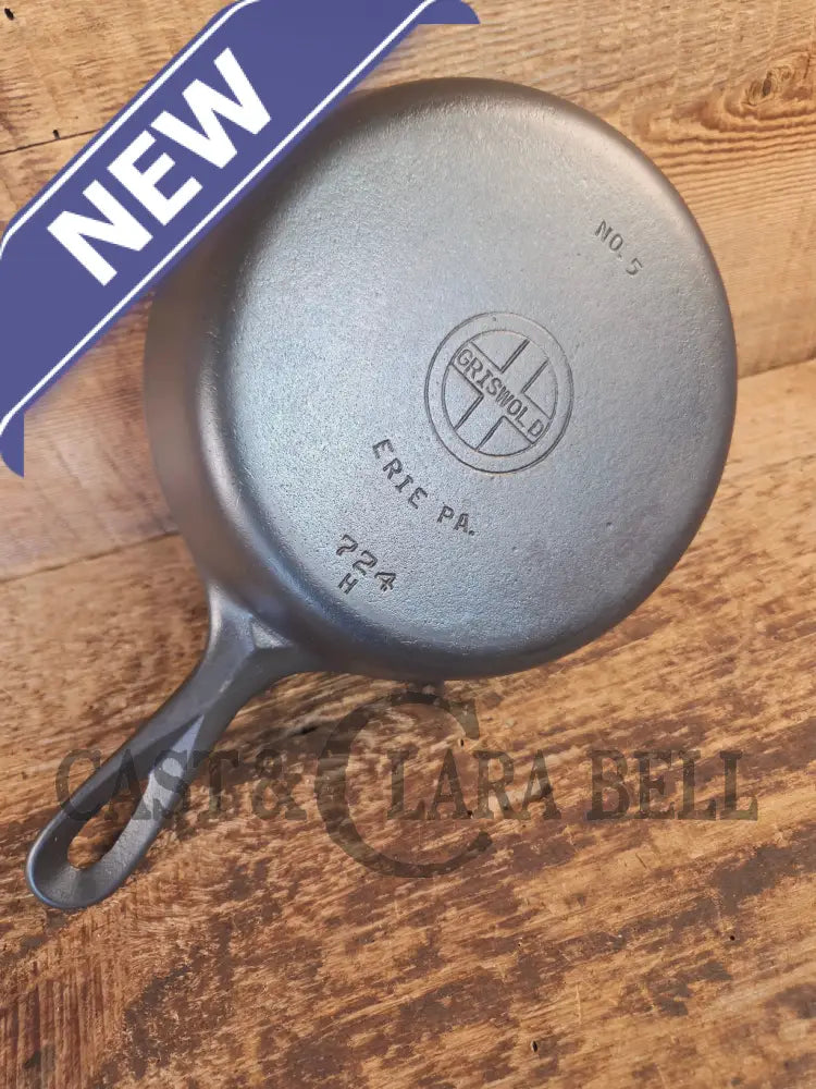 Gorgeous! Griswold No. 5 Cast Iron Skillet with Small Block Logo and Smooth Bottom 724 H - Skillet