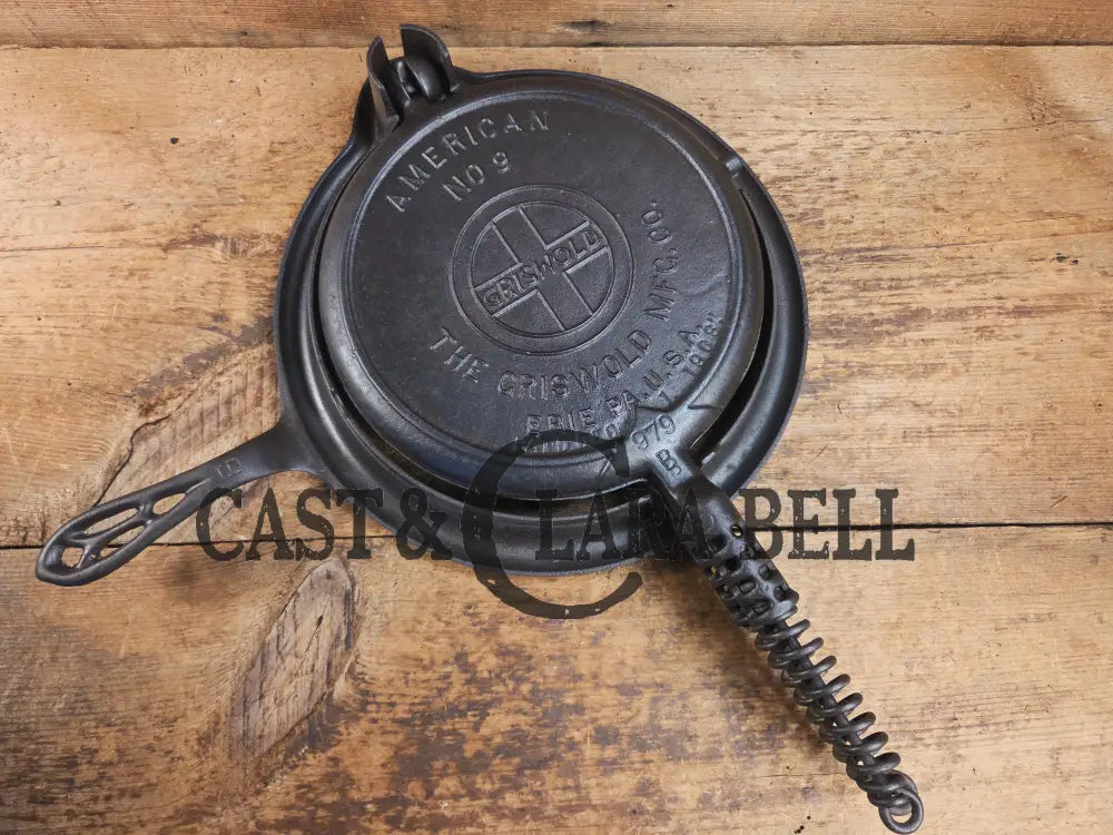 Gorgeous! Hard to Find 1930’s Griswold #9 waffle iron with short base. Paddles 979/980 Base 978 Waffle Iron