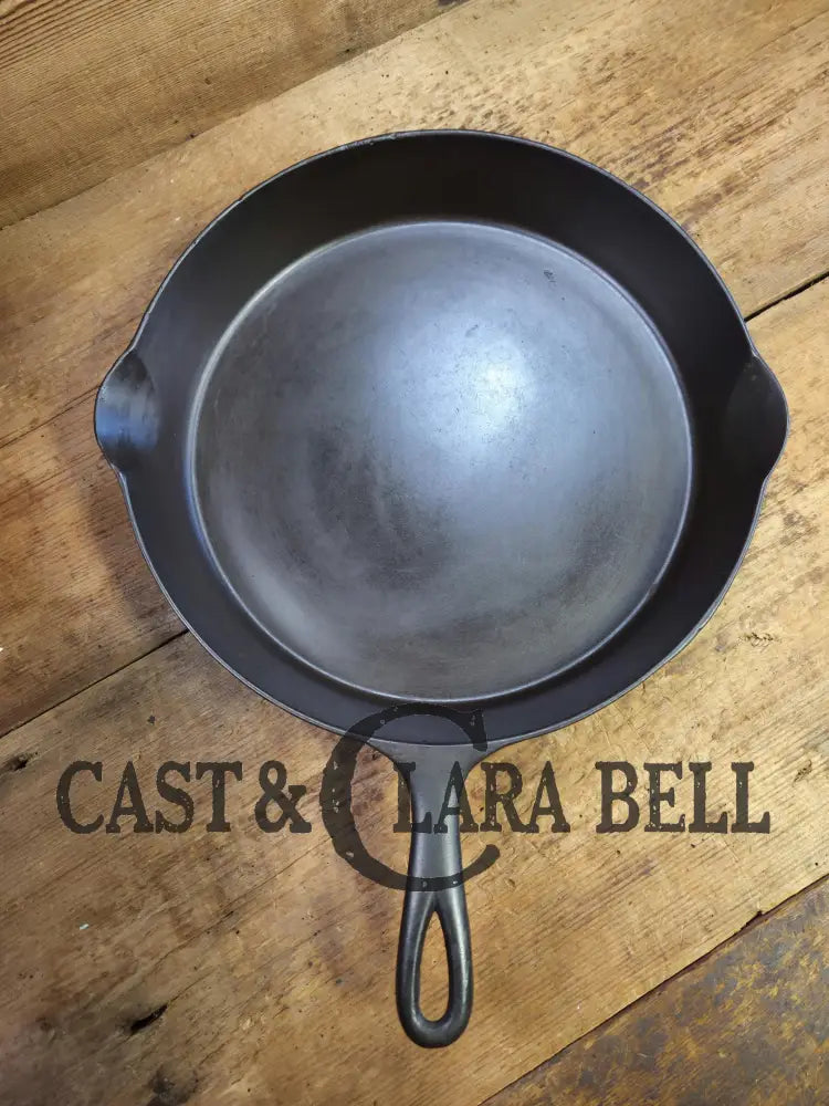 GORGEOUS! Hard to find huge #12 Wapak straight block bacon skillet w/ Wagner Arc Ghost mark. One of a kind piece for