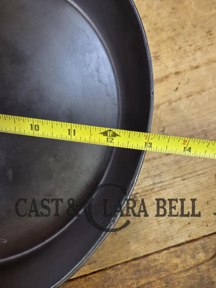 GORGEOUS! Hard to find huge #12 Wapak straight block bacon skillet w/ Wagner Arc Ghost mark. One of a kind piece for