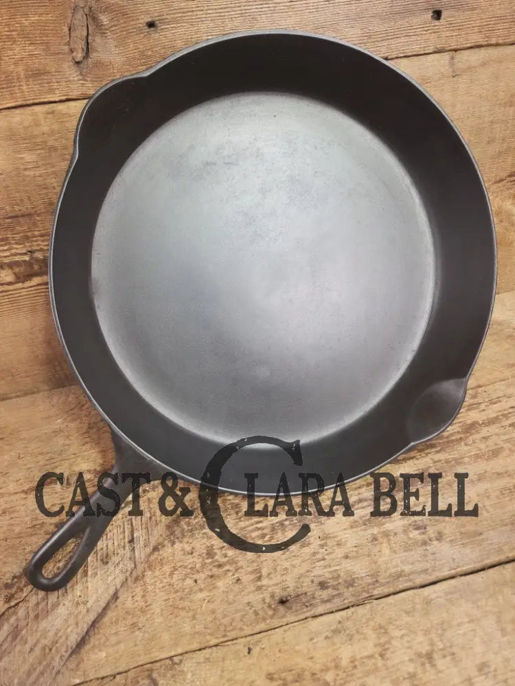 Gorgeous! HTF 1890βs Third Series Erie (Griswold) #12 Cast Iron Skillet. The biggest made in the series Skillet