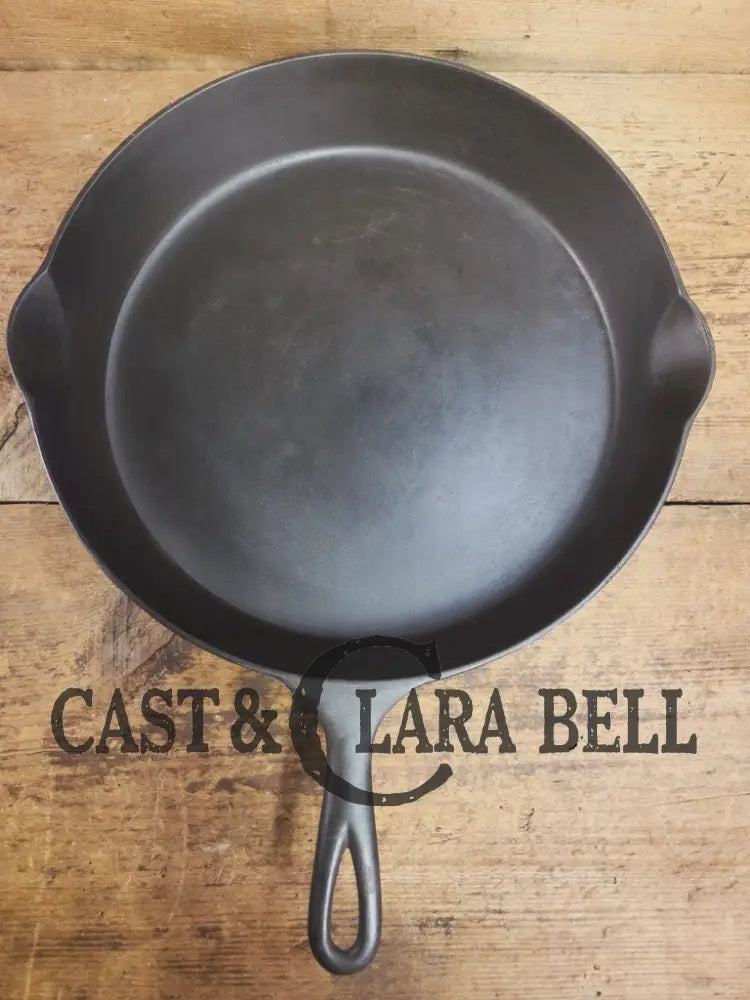 Gorgeous! HTF 1890βs Third Series Erie (Griswold) #12 Cast Iron Skillet. The biggest made in the series Skillet