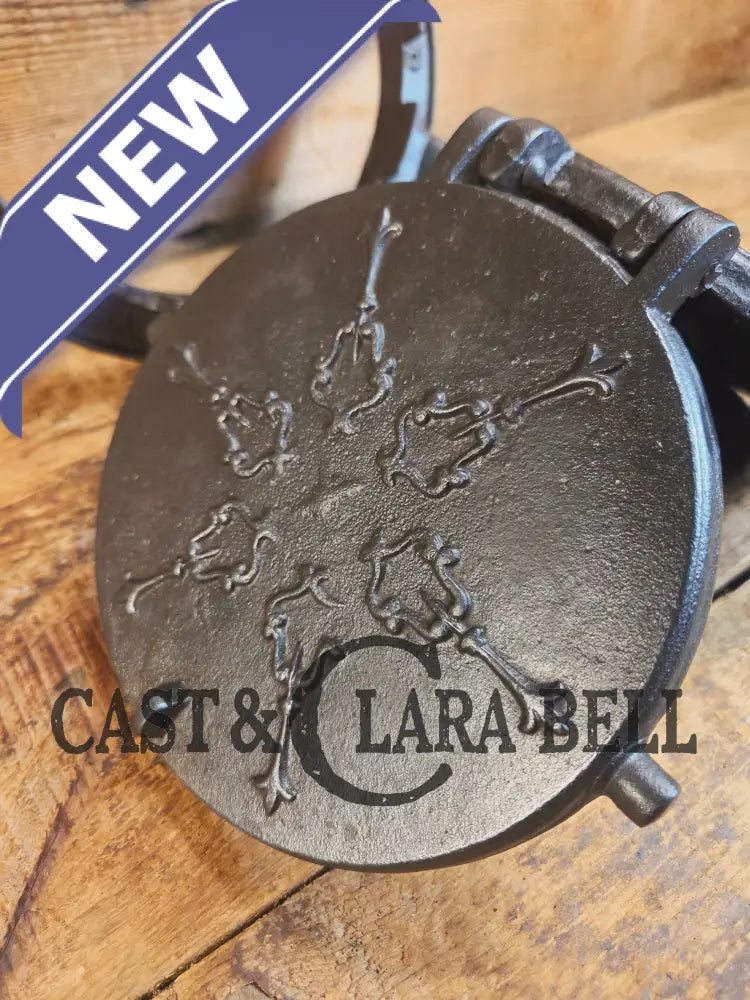 Gorgeous! Mid 1800βs #8-9 Decorative A&J Cox Inc Philadelphia PA cast waffle iron - Waffle Iron