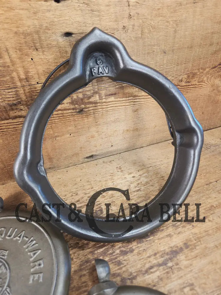 Gorgeous original complete Favorite Piqua tall base waffle iron. Est 1920βs and makes crispy waffles! (Copy) Waffle Iron