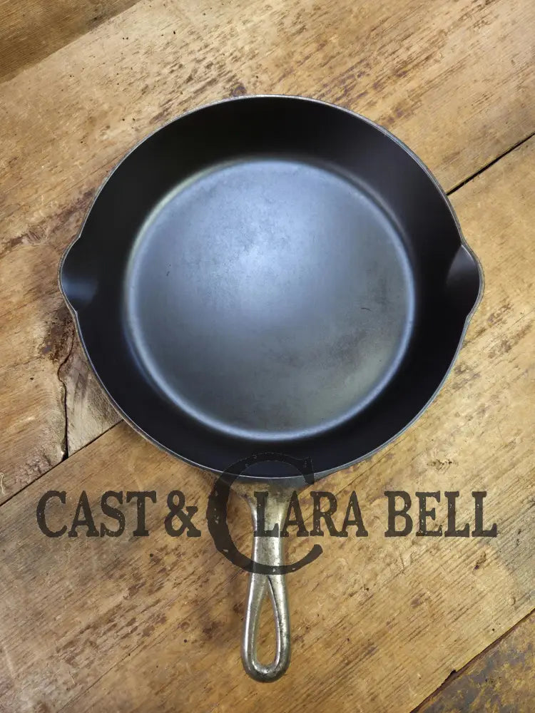 Gorgeous Patina! Unique early 1910’s Griswold #8 Cast Iron Skillet Large Slant Logo ’Erie,’ 704 L. Great conversation