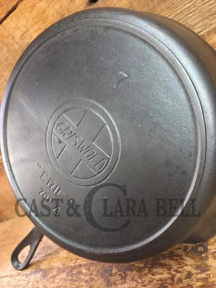 Gorgeous!! Very early 1910’s Griswold #7 Skillet with Heat Ring and Large Slant Logo ’Erie,’ 701 A Skillet