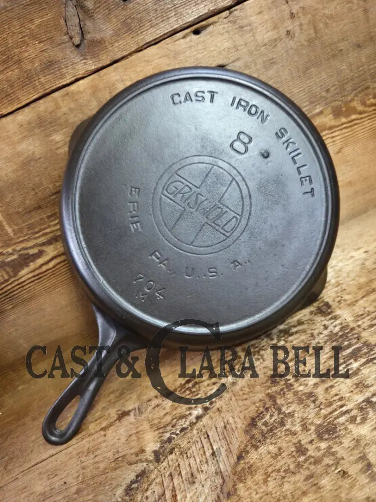 Gorgeous!! Very early 1910βs Griswold #8 Skillet with Heat Ring and Large Slant Logo βErie PA USA,β 701 Skillet