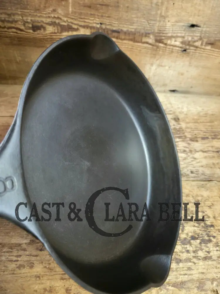 Gorgeous!! Very early 1910βs Griswold #8 Skillet with Heat Ring and Large Slant Logo βErie PA USA,β 701 Skillet