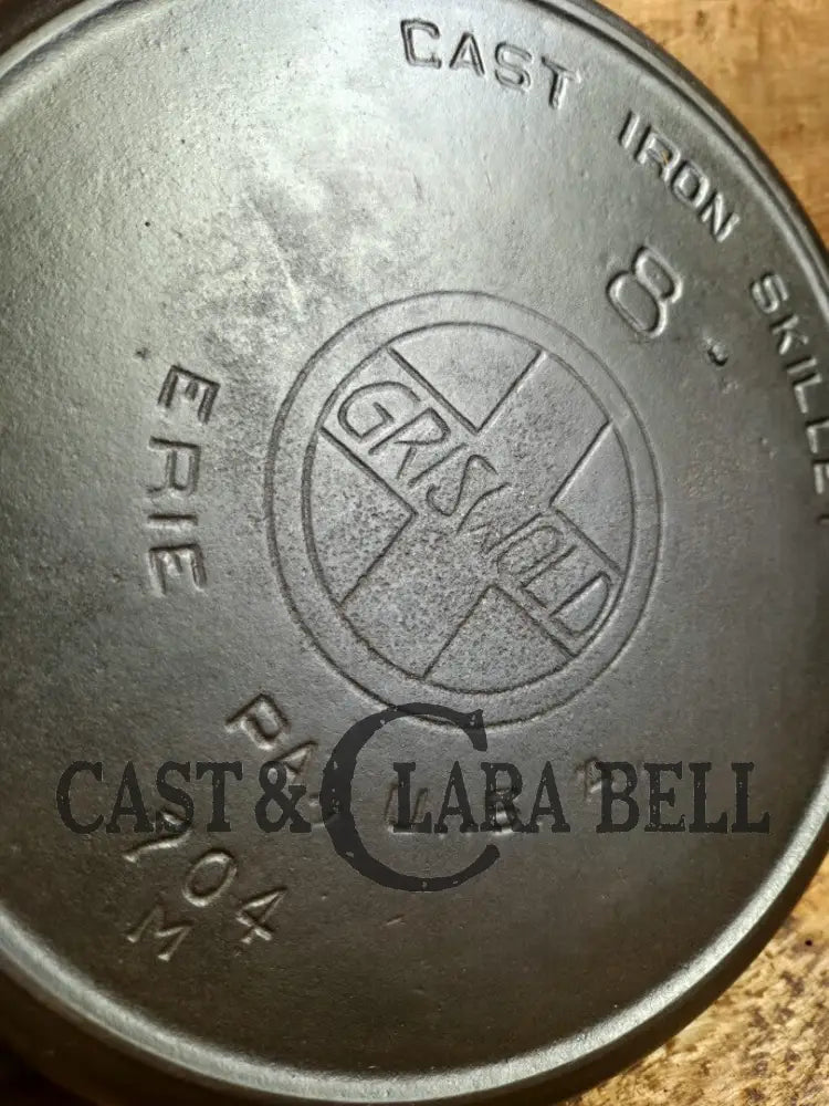 Gorgeous!! Very early 1910βs Griswold #8 Skillet with Heat Ring and Large Slant Logo βErie PA USA,β 701 Skillet
