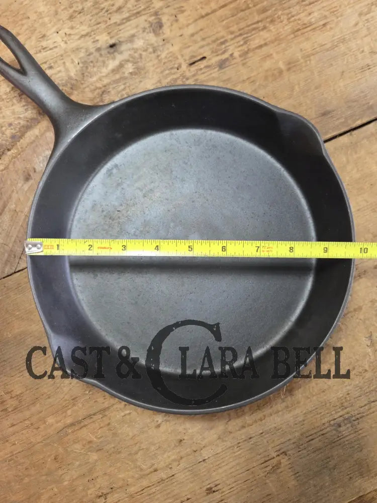Gorgeous! Wagner’s National 8 Cast Iron Skillet ’8c’. Circa 1920’s beautiful vintage daily user Skillet