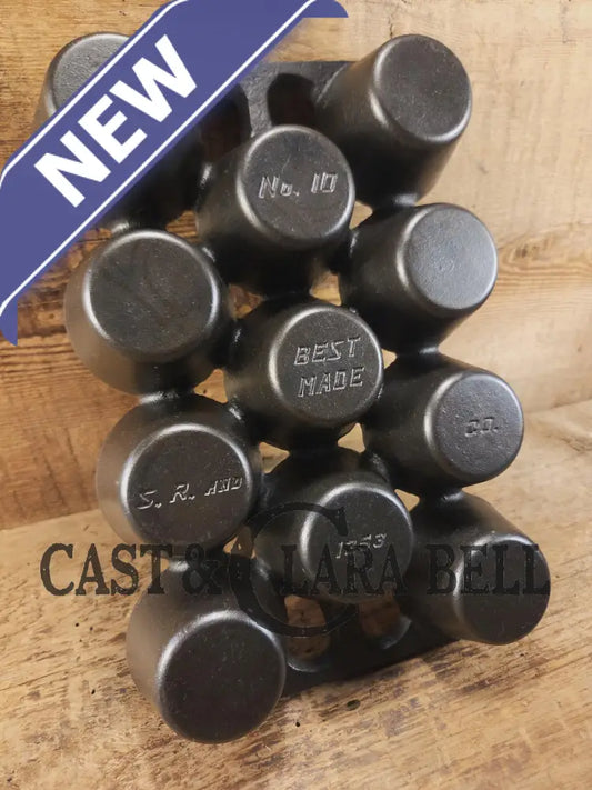 Great collectors piece! Griswold made Sears and Roebuck & Co. ’Best Made’ No. 10 Popover pan. Very cool! Bakeware