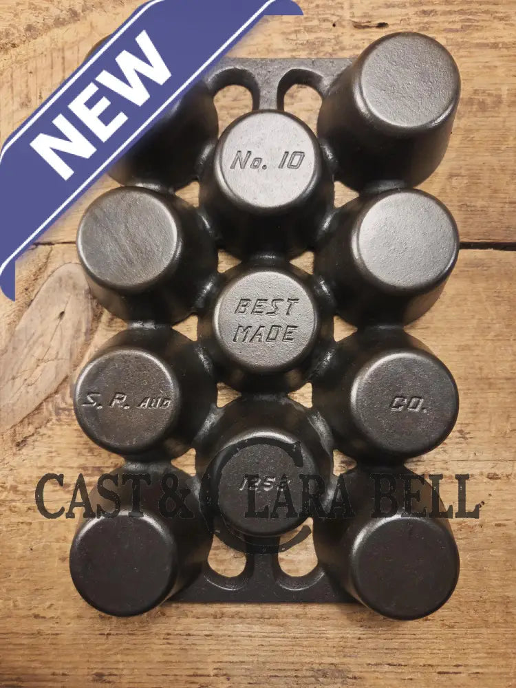 Great collectors piece! Griswold made Sears and Roebuck & Co. ’Best Made’ No. 10 Popover pan. Very cool! Bakeware