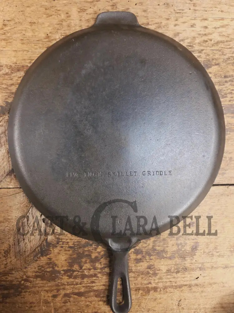 Great daily user! 1950’s Wagner Ware Skillet Griddle. 11 1/4 Inches. Perfect for grilled cheese nachos and more.