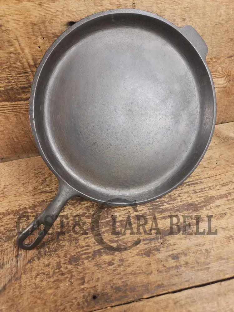 Great daily user! 1950’s Wagner Ware Skillet Griddle. 11 1/4 Inches. Perfect for grilled cheese nachos and more.