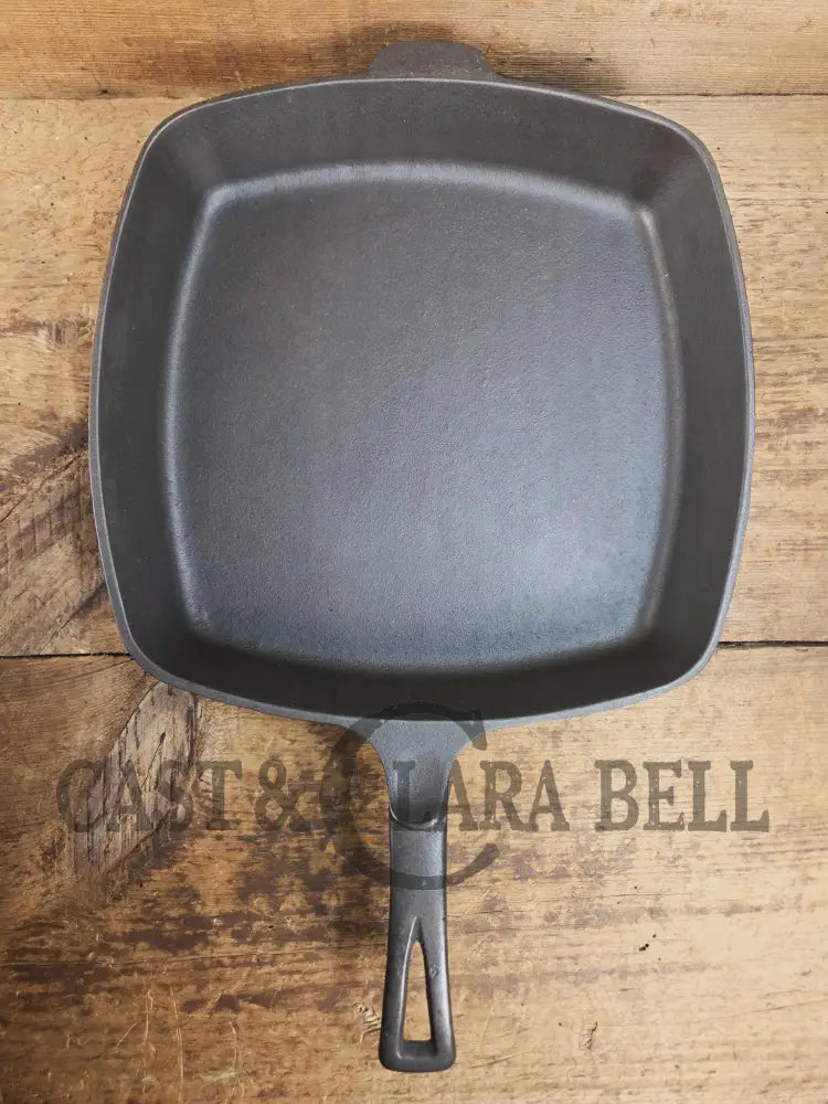 Great daily workhorse! Large #9 1950’s era Birmingham (BSR) Stove & Range cast iron square fryer skillet. SC24 Skillet