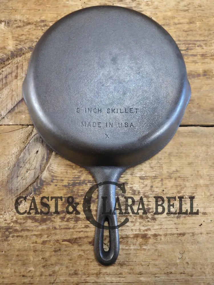 Great every day pan or first skillet. 1940s era Wagner made Griswold #6 Skillet with Smooth Bottom 9 Inches Skillet