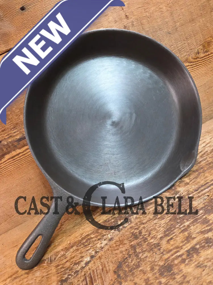 Great every day pan or first skillet. 1960s era WagnerWare ’GHC’ General Housewares #8 Skillet with Smooth Bottom