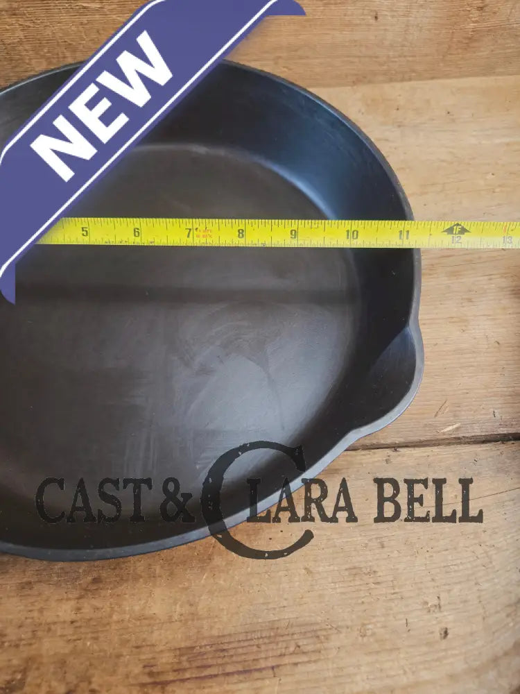 GREAT everyday skillet! Big 1930’s era Griswold #9 Cast Iron Skillet with Small Block Logo 710 Skillet