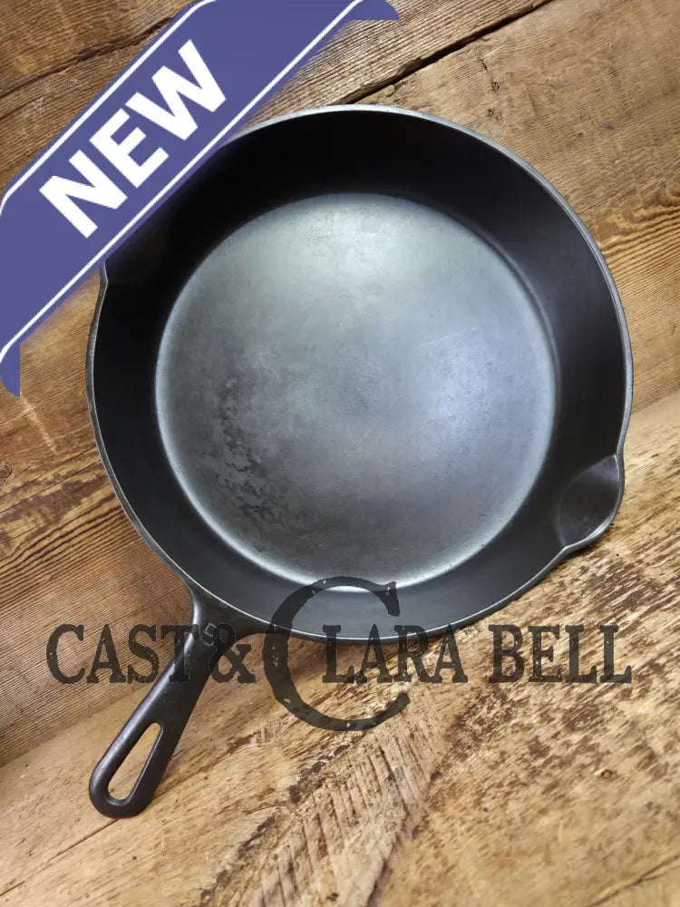 GREAT everyday skillet! Big 1930’s era Griswold #9 Cast Iron Skillet with Small Block Logo 710 Skillet
